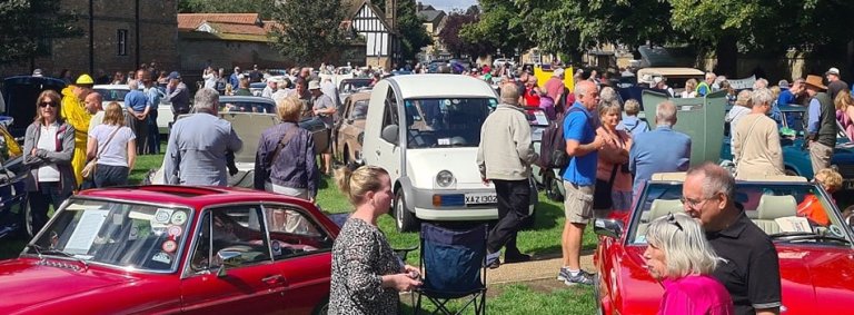 Crowd-crop.jpg:oar:1:314
