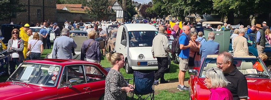 Crowd-crop.jpg