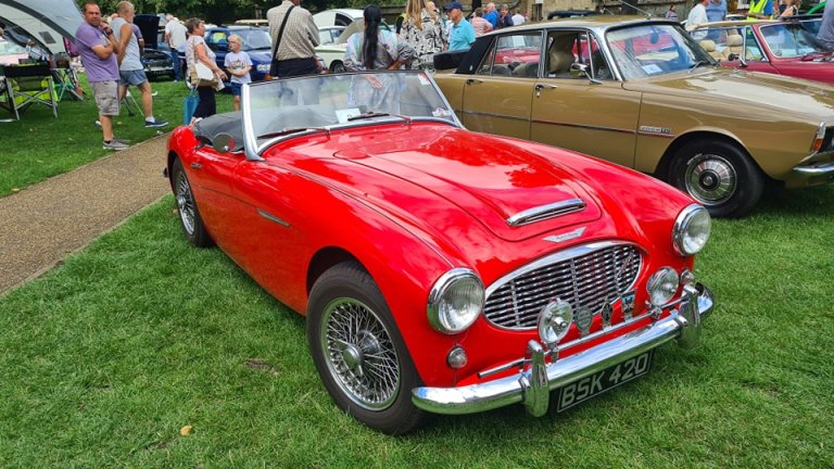 Austin-Healey.jpg:oar:1:334