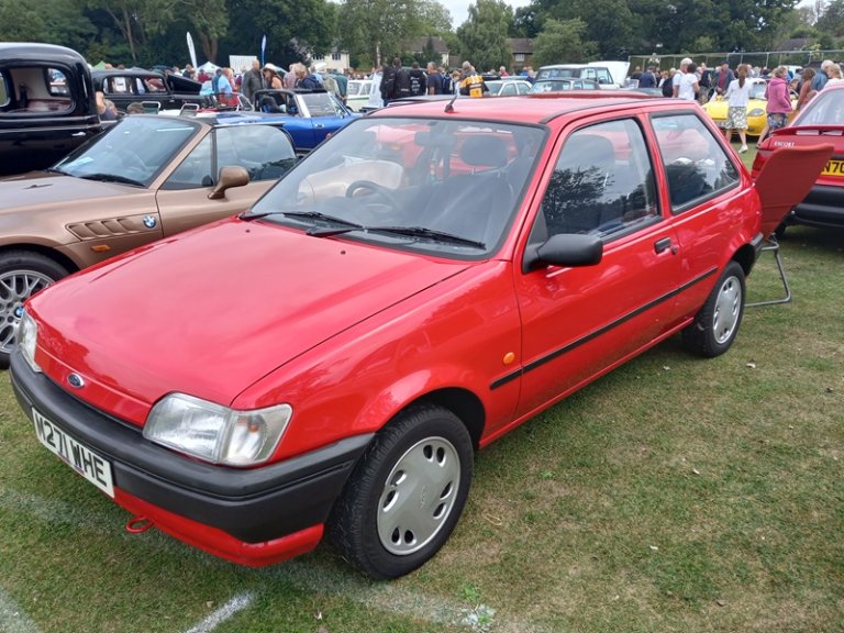 Hem-10.jpg:oar:1:742